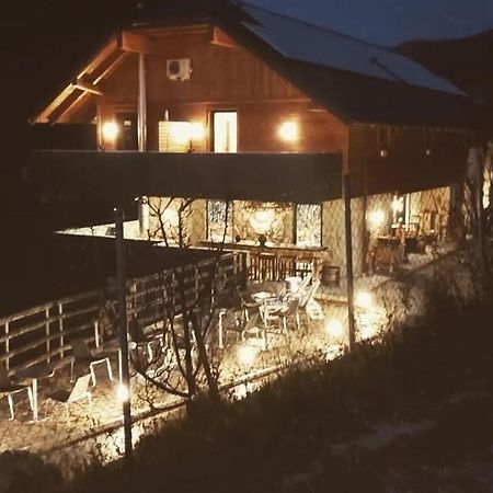 Гостевой дом House Jaro & Camp Jaro Веленье Экстерьер фото